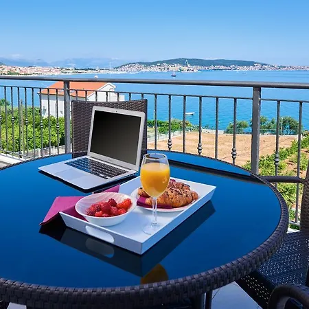 Villa Mila Trogir Exterior photo