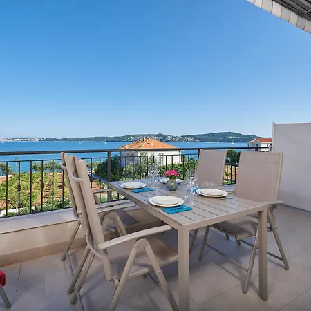 Villa Mila Trogir Exterior photo
